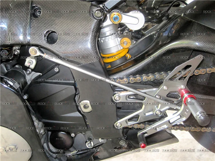 ヤマハYZF-R6,yzf,r6,2003,2004,2005用のcnc調整可能フットレスト,シフトレバーブレーキペダル,リアセット