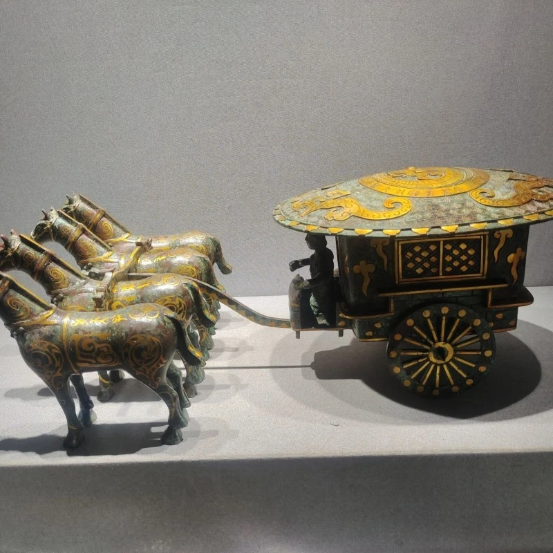 

Horse-drawn carriage bronzes collection living room ornament