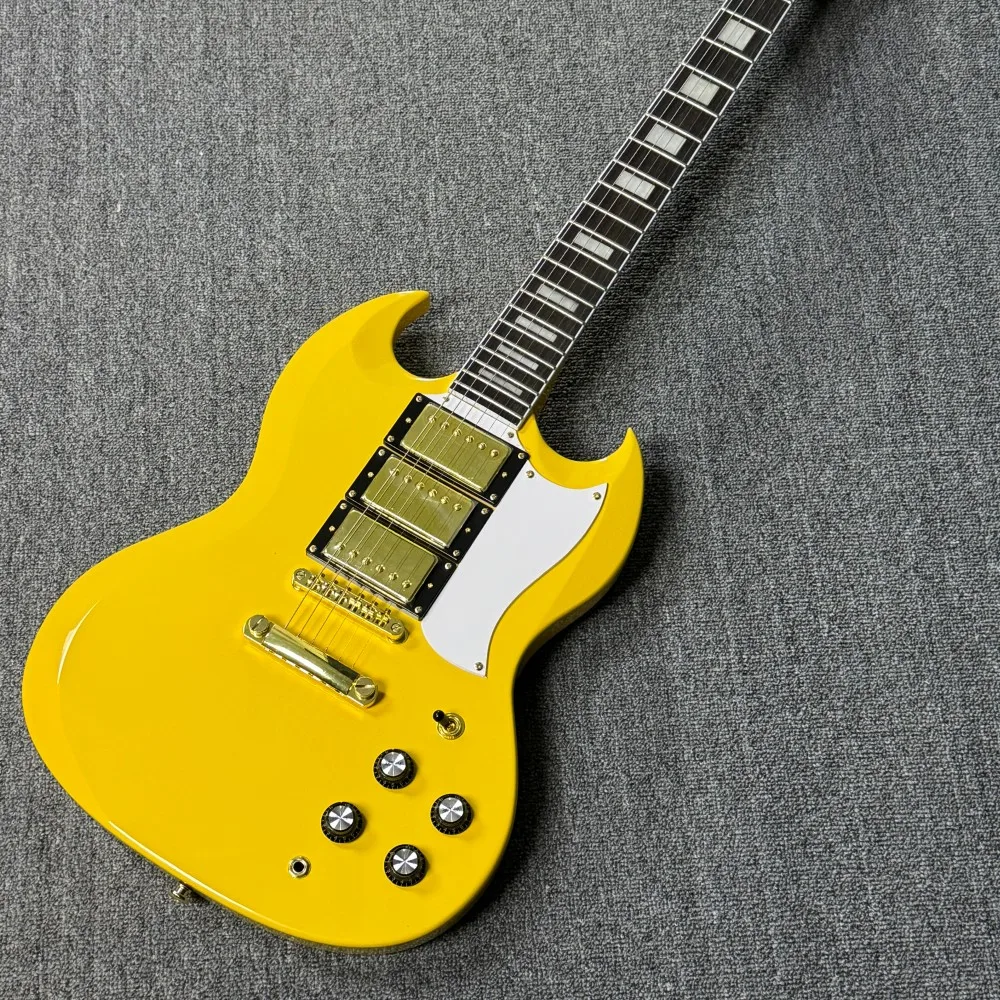 Yellow and White SG Electric Guitar Good Workmanship and Timbre Rosewood Fingerboard Mahogany Body Free Transportation