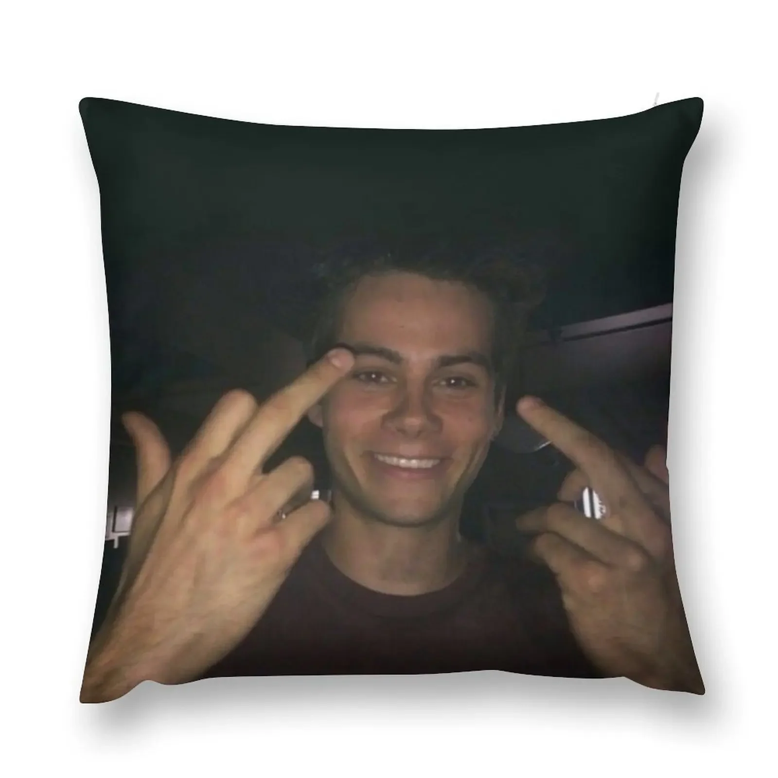 dylan o’brien middle fingers Throw Pillow luxury home accessories Bed pillowcases Throw Pillow Covers pillow