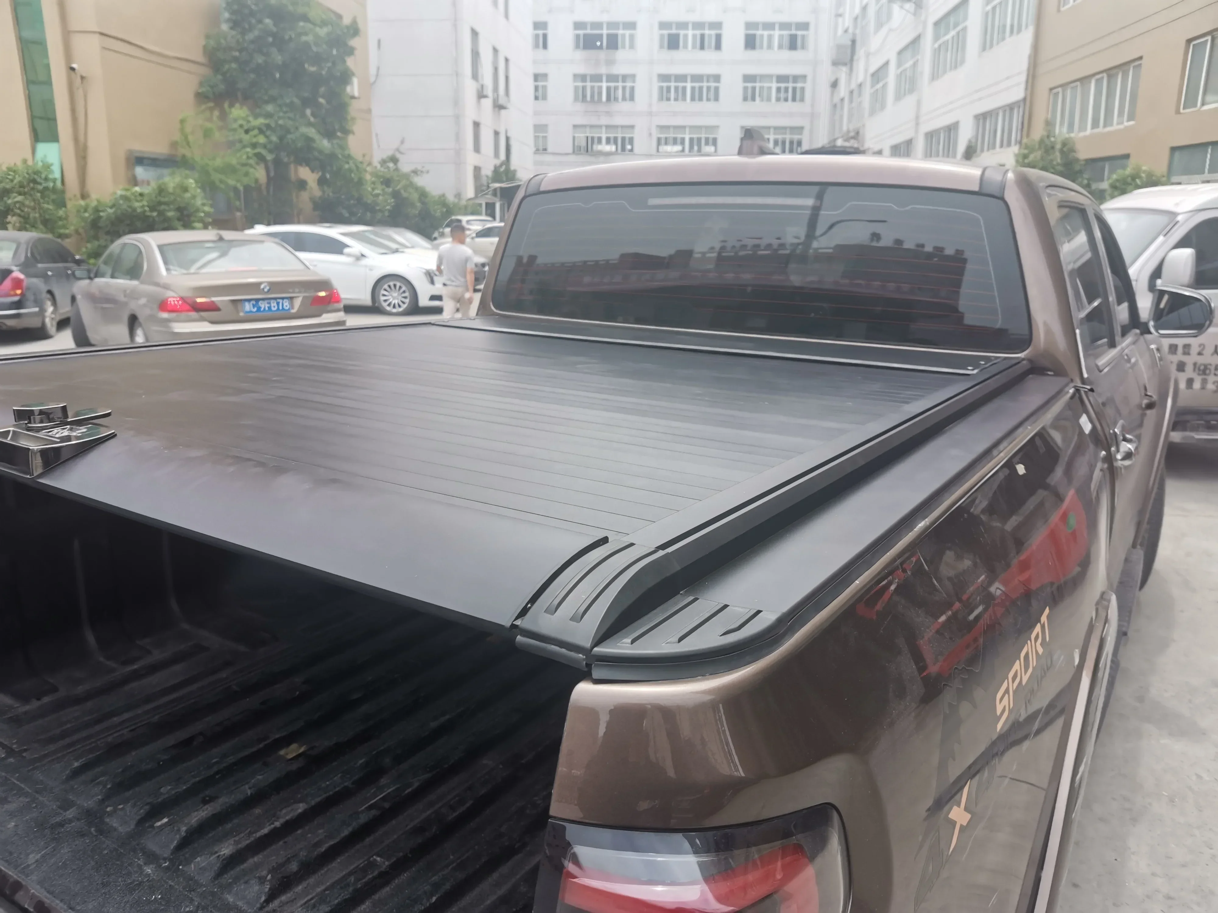 

Truck retractable roller shutter lid Pickup bed tonneau cover for ford f150 F-150 dodge ram1500 gmc hilux revo tundra ranger