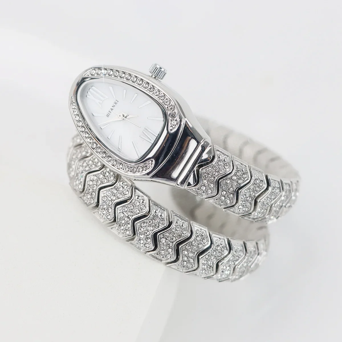 

Hot Sell Silver Gold Quartz Watches Women's Fashion Unique Snake Full Diamond Watch For Women Bling Luxury Watch Clock Relogio