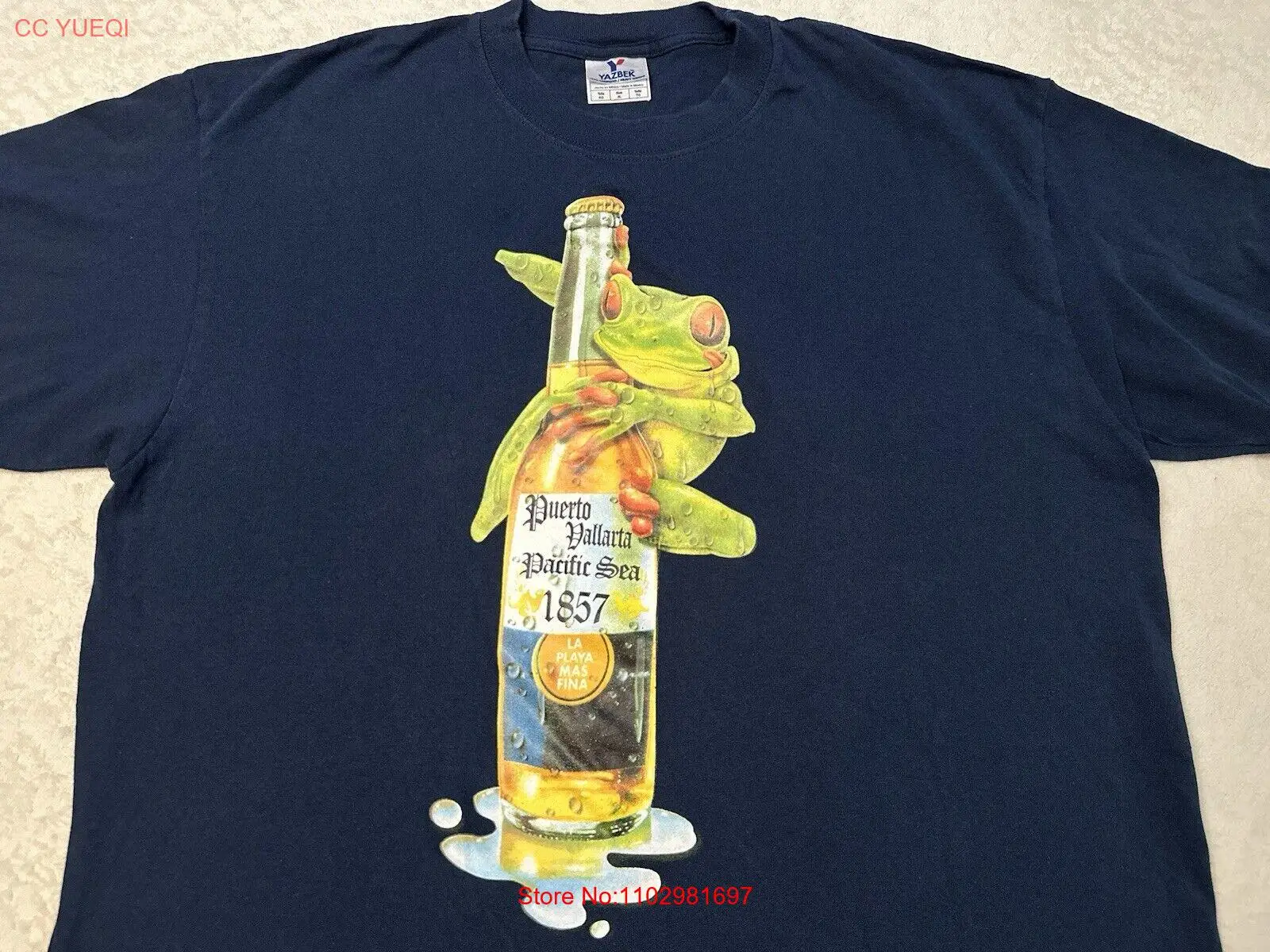 Vintage 2000s Y2K Red Eyed Tree Frog Puerto Vallarta Beer Bottle T-Shirt, XL NEW