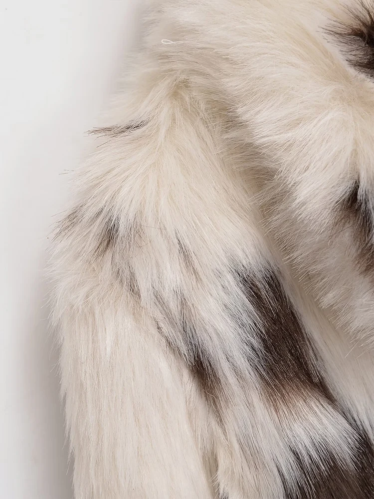 سترة نسائية جديدة على الطراز الأوروبي عصرية ومتعددة الاستخدامات وأنيقة وطية صدر السترة وأكمام طويلة من الجلد الصناعي بطبعة حيوانات.