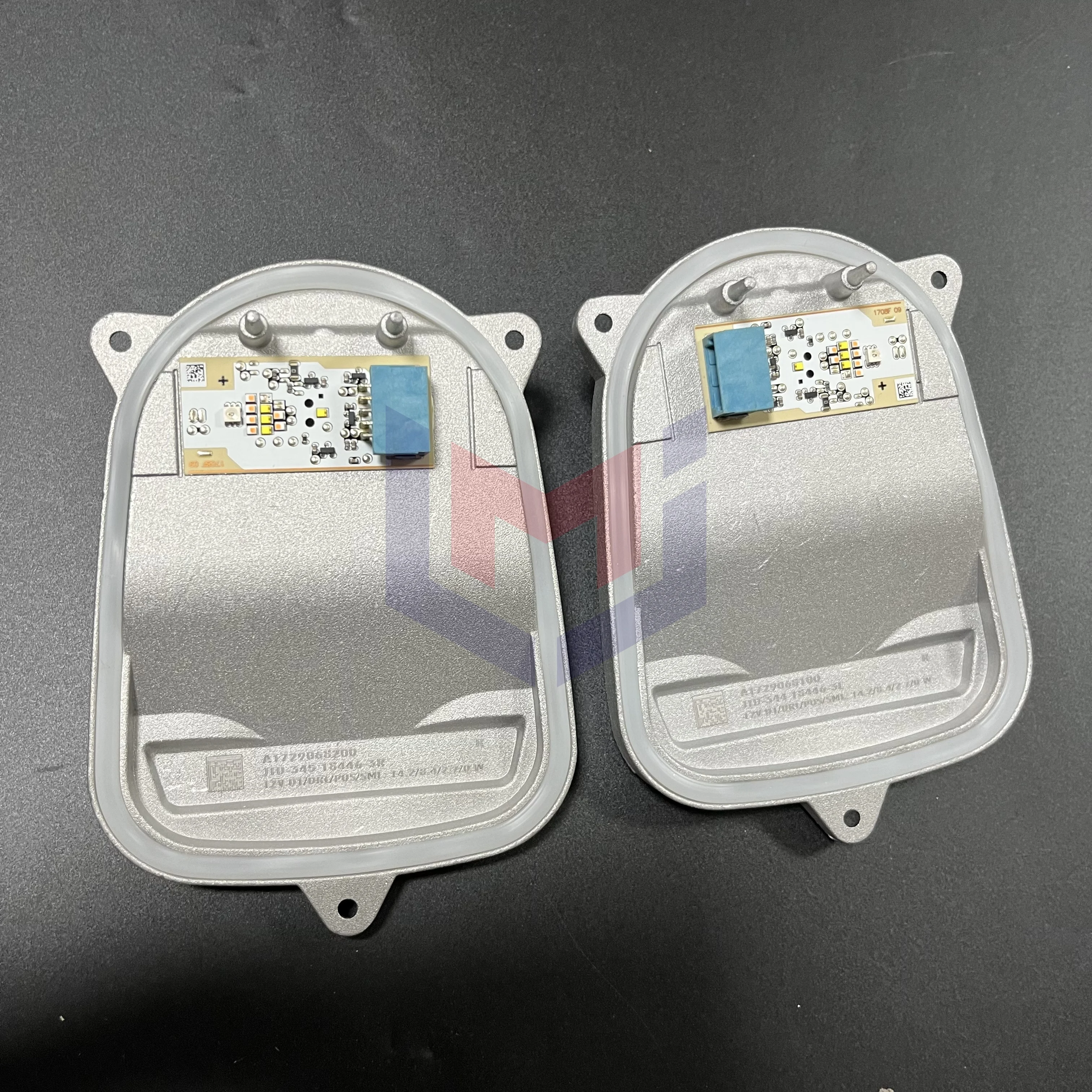 

OEM A1729068100 A1729068200 NEW For Mercedes-Benz SLK W172 2018 LED Module Daytime Running Light DRL Headlights Angel Eyes WHITE