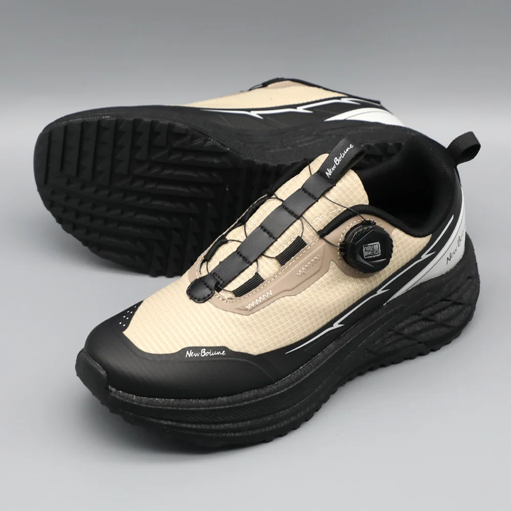 

Men's Outdoor Running Shoes Low Cut Thick Bottom Lightweight Shock Absorption Soft Sole Spring Season Rotating Buckle Closure