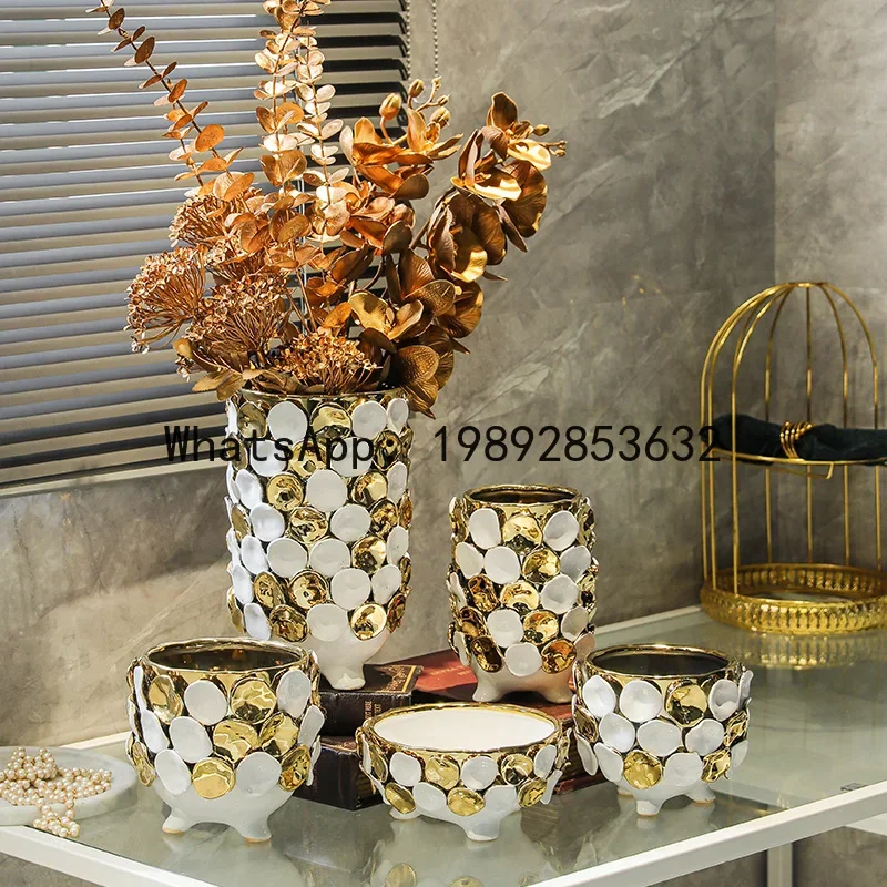 Ceramic Vase Geometric Gold Leaf Relief Electroplated Gold Hand Applique Flower Vase Flower Pot Home Decoration Accessories