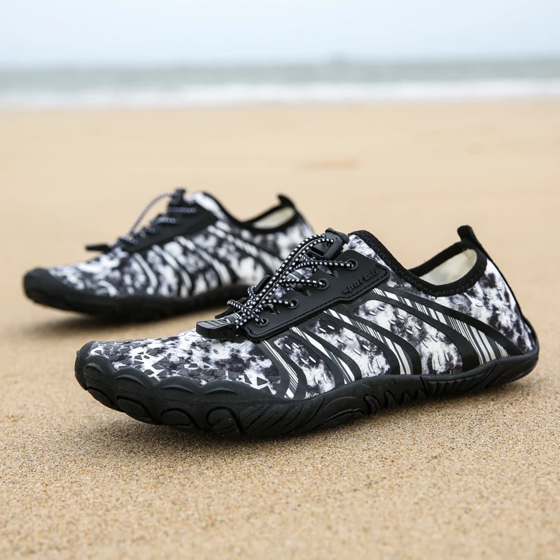 

Tt 2014 Family Outdoor Beach Shoes, Family Swimming Shoes, Couple Shoes, Quick-Drying, Comfortable and Non-Slip