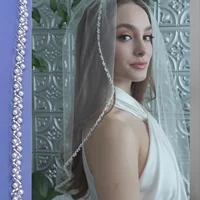 Velo de novia V156 con velo de novia de tul de ensueño, borde con cuentas de perlas blancas alternadas y accesorios de boda con cuentas plateadas