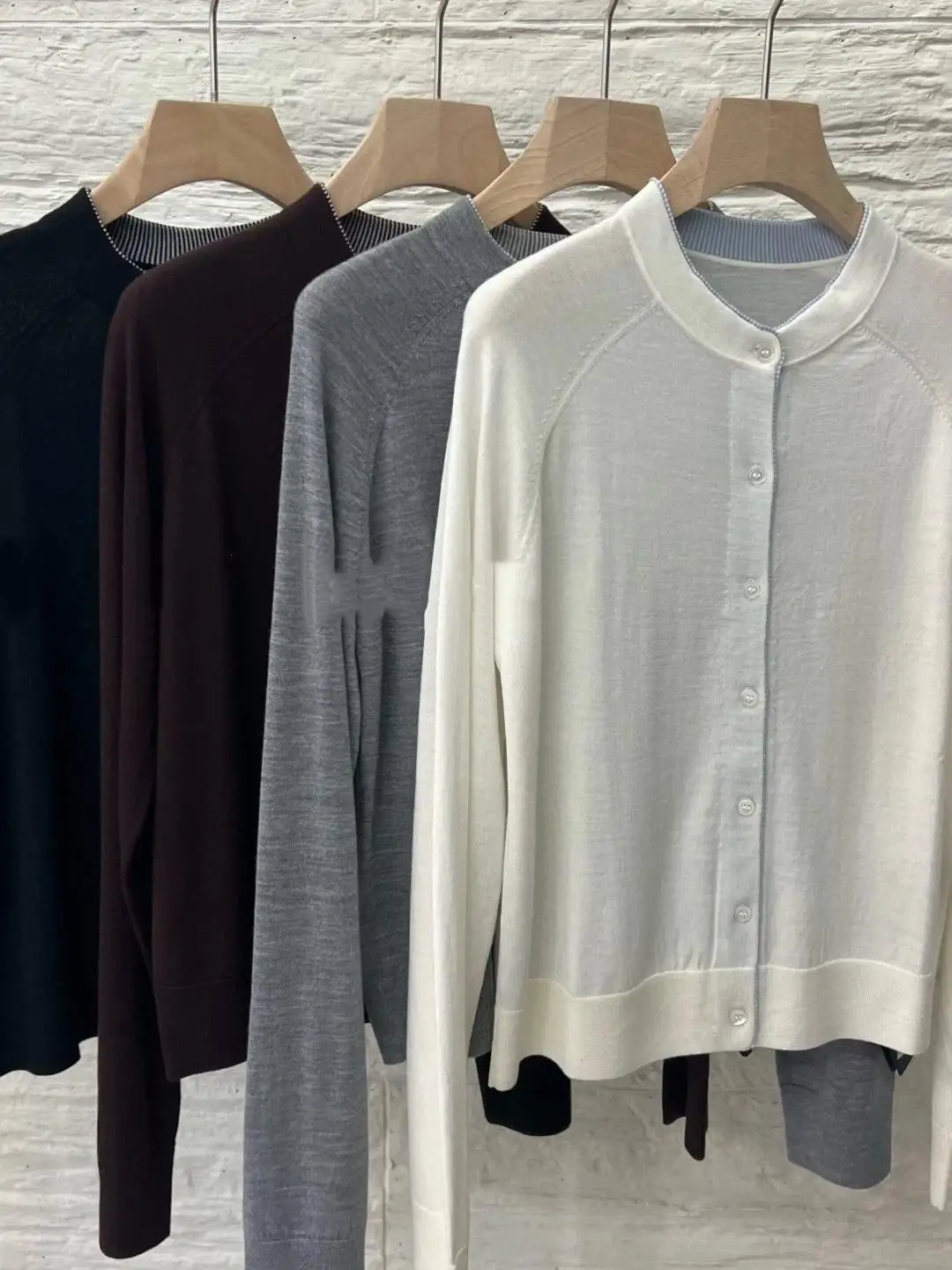 

Single breasted silk wool round neck contrasting color edging design cardigan women's versatile top shirt