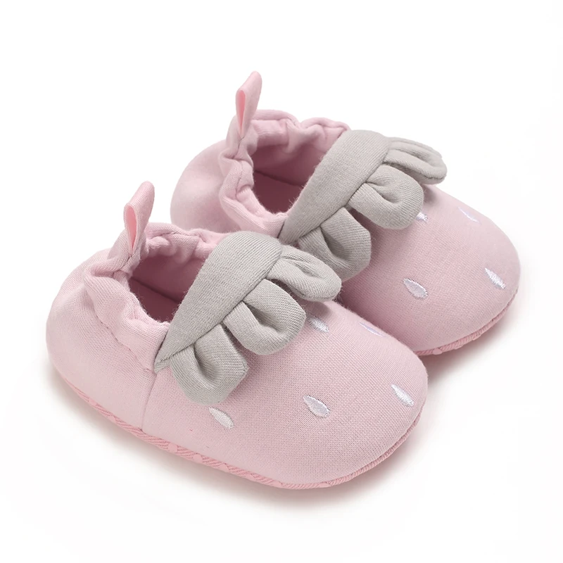 New Baby Casual Shoes Cute and Sweet Strawberry Baby Shoes Soft Sole Comfortable and Non slip Baby Walking Shoes