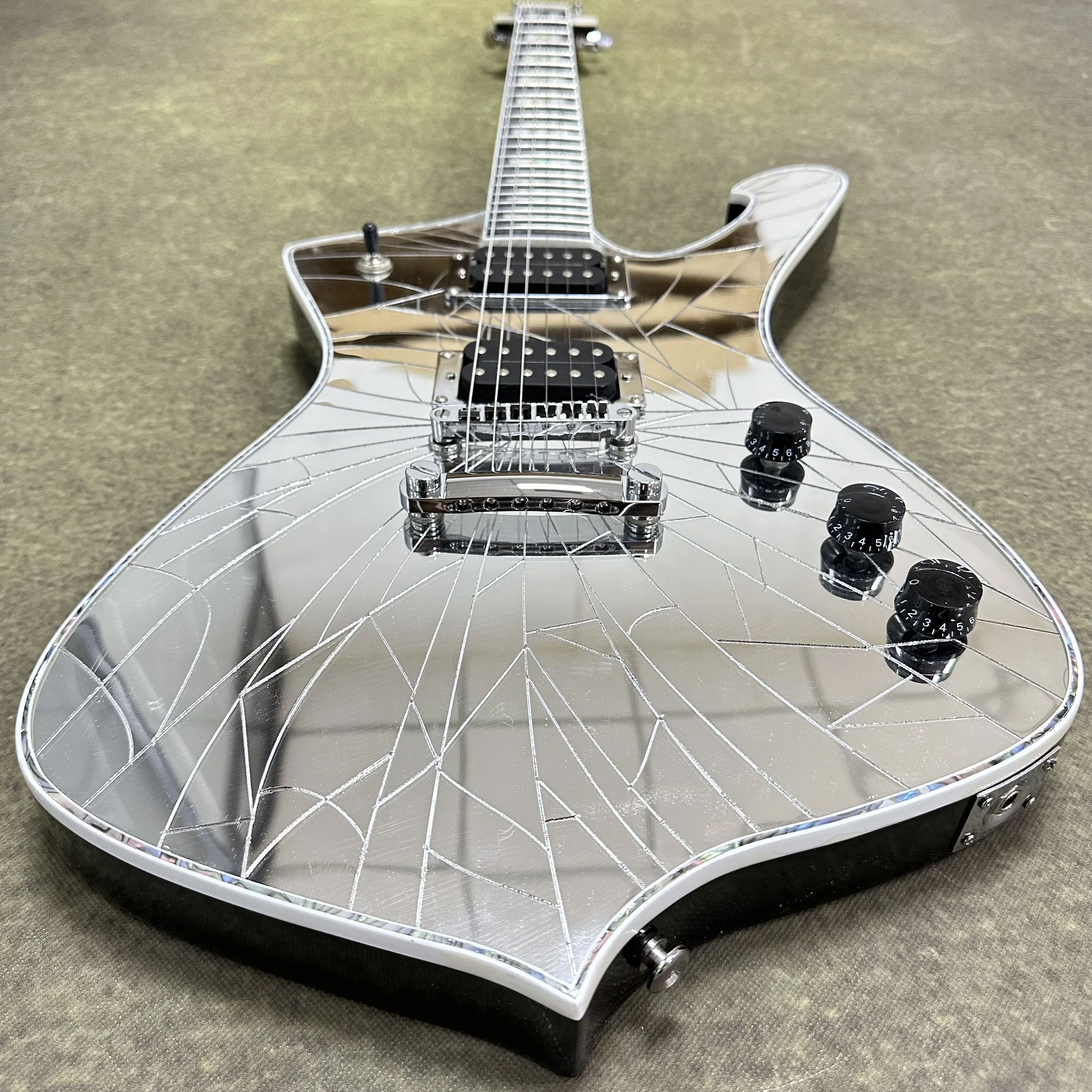 

Электрогитара Iceman Silver Super Cool с эффектом потрескавшегося зеркала, бридж FR, подарок в стиле электрогитары, бесплатная доставка