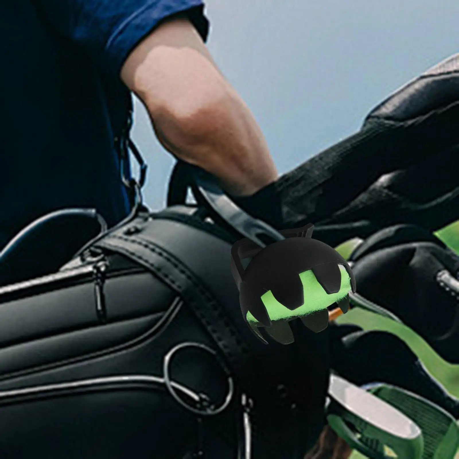 

Golf Ball Cleaning Clip Petal Design with Hook and Card Holder for Golfer Gift Golf Plus Accessories