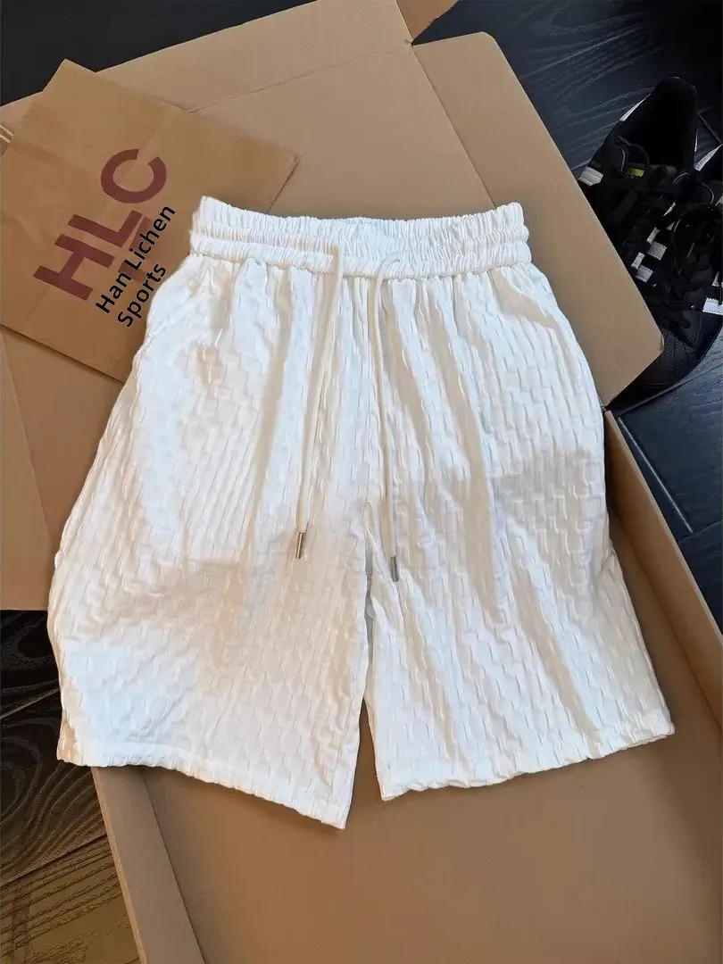 

White Textured Ice Silk Men's Shorts Summer Lightweight Breathable Beach Casual Pants Five-Quarter Length Fashionable Loose Fit