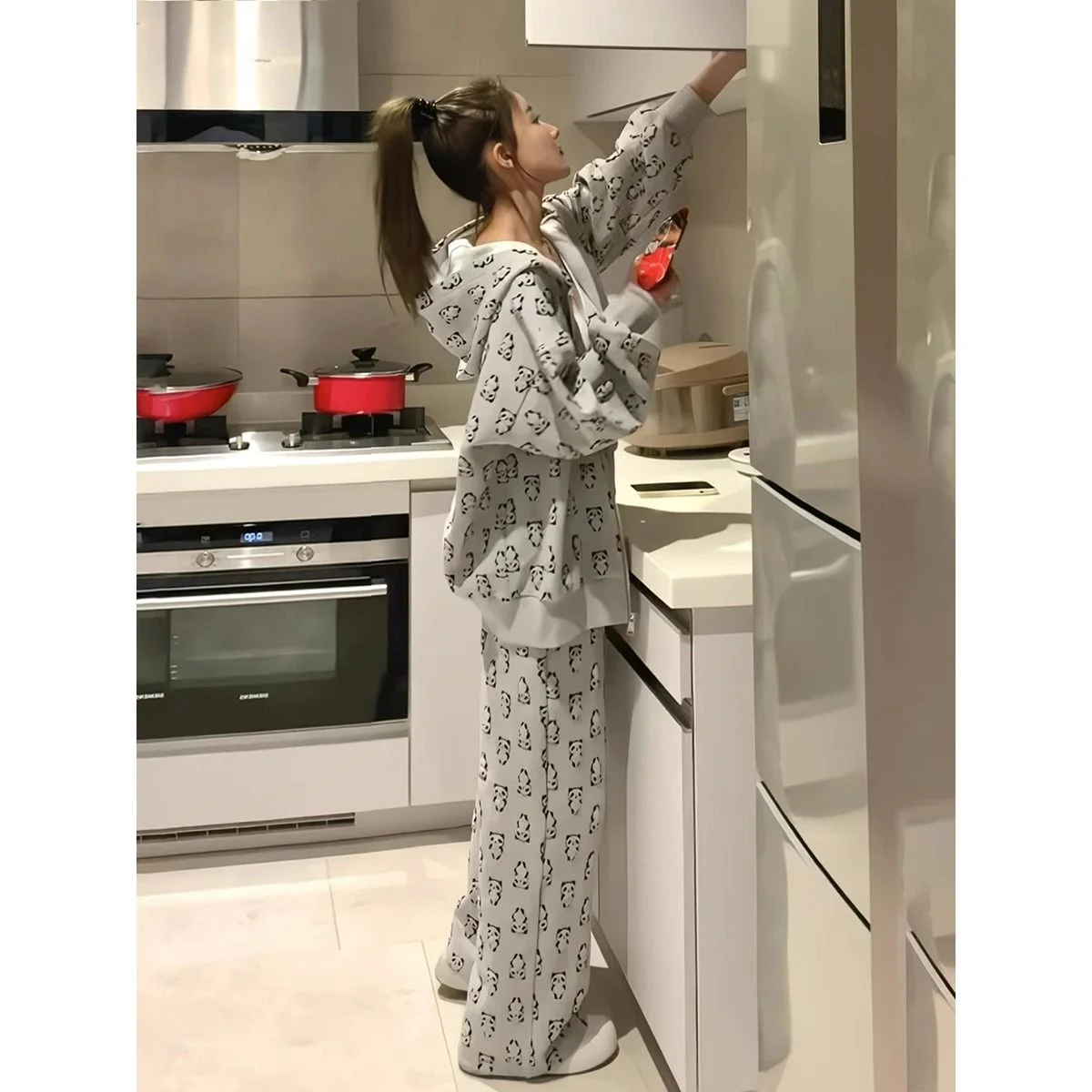 플러스 사이즈 여성 패션 후드 세트 봄 캐주얼 루즈핏 와이드 레그 팬츠 하이웨이스트 긴팔 편안하고 통기성 좋은 의류