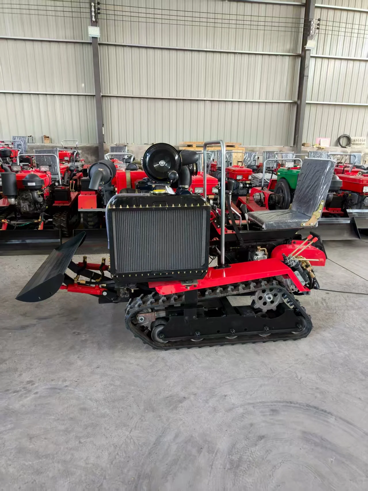 الزراعية الزراعية 4 عجلة مزارع جرار صغير صغير صغير 4x4 مزرعة مدمجة 25hp 40hp 45hp 50hp 4wd جرار