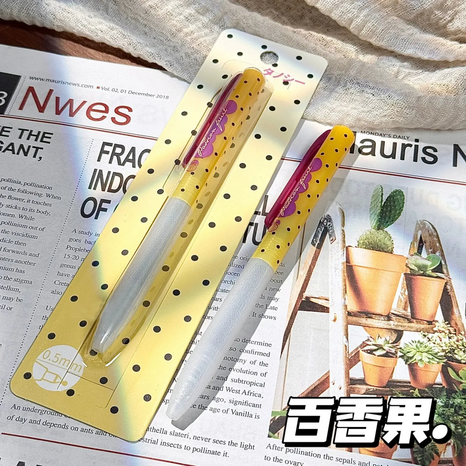 Wholesale 24pcs Scented Fruit Pens for Writing Accessories Aesthetic Stationery Polka Dot Gel Pens Luxury Friends Gifts Bulk
