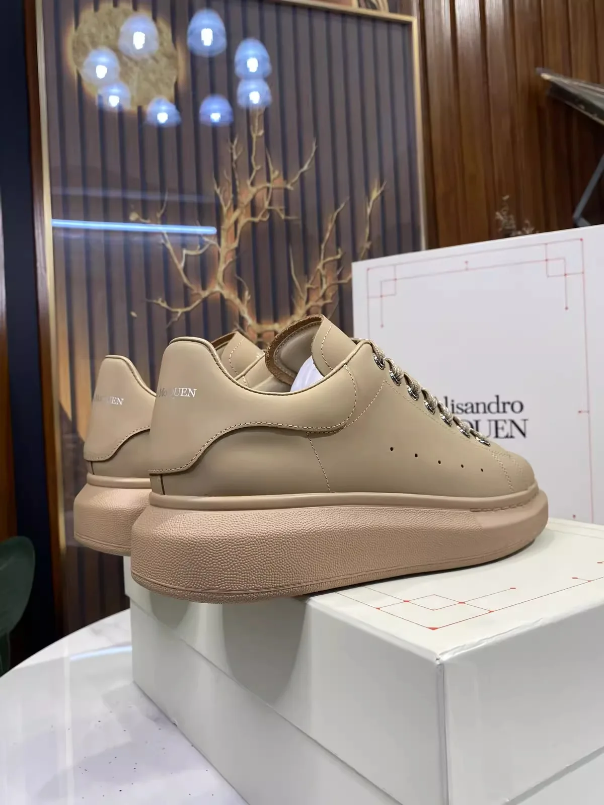 

American European Men's Sneakers Cowhide Leather Fashion Design Business Loafer Shoes Outdoor Platform Trainers Outdoor Footwear