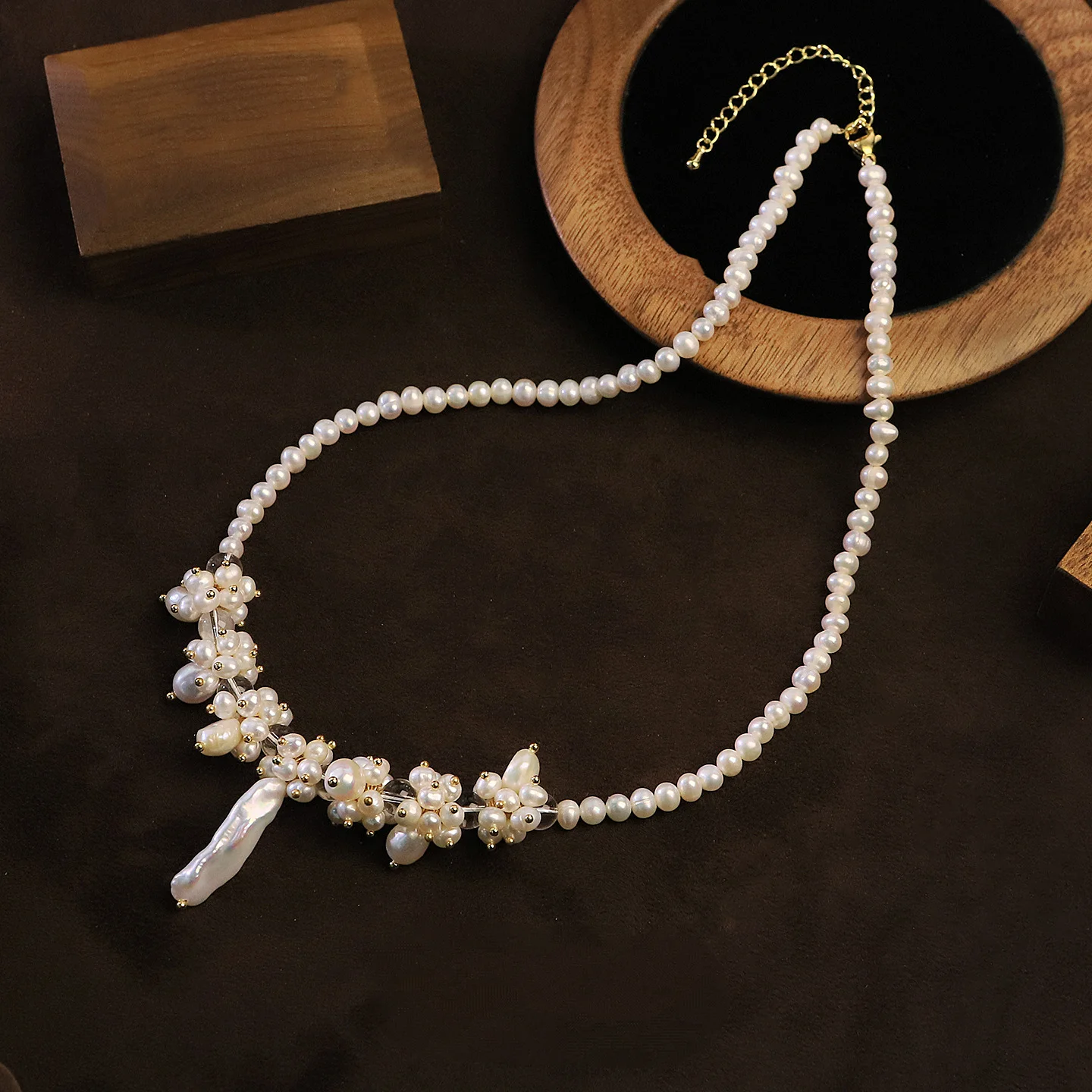 Original Design Baroque Pearl Glass Beads Necklace for Women Luxury Clavicle Necklaces Wedding Choker Jewelry Collar Gifts