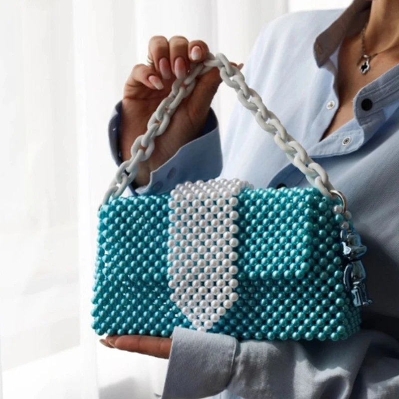 

Fashionable Beaded Women's Handbag Handmade Flip Small Square Bag with High-end Texture Chain Single Shoulder Banquet Bags