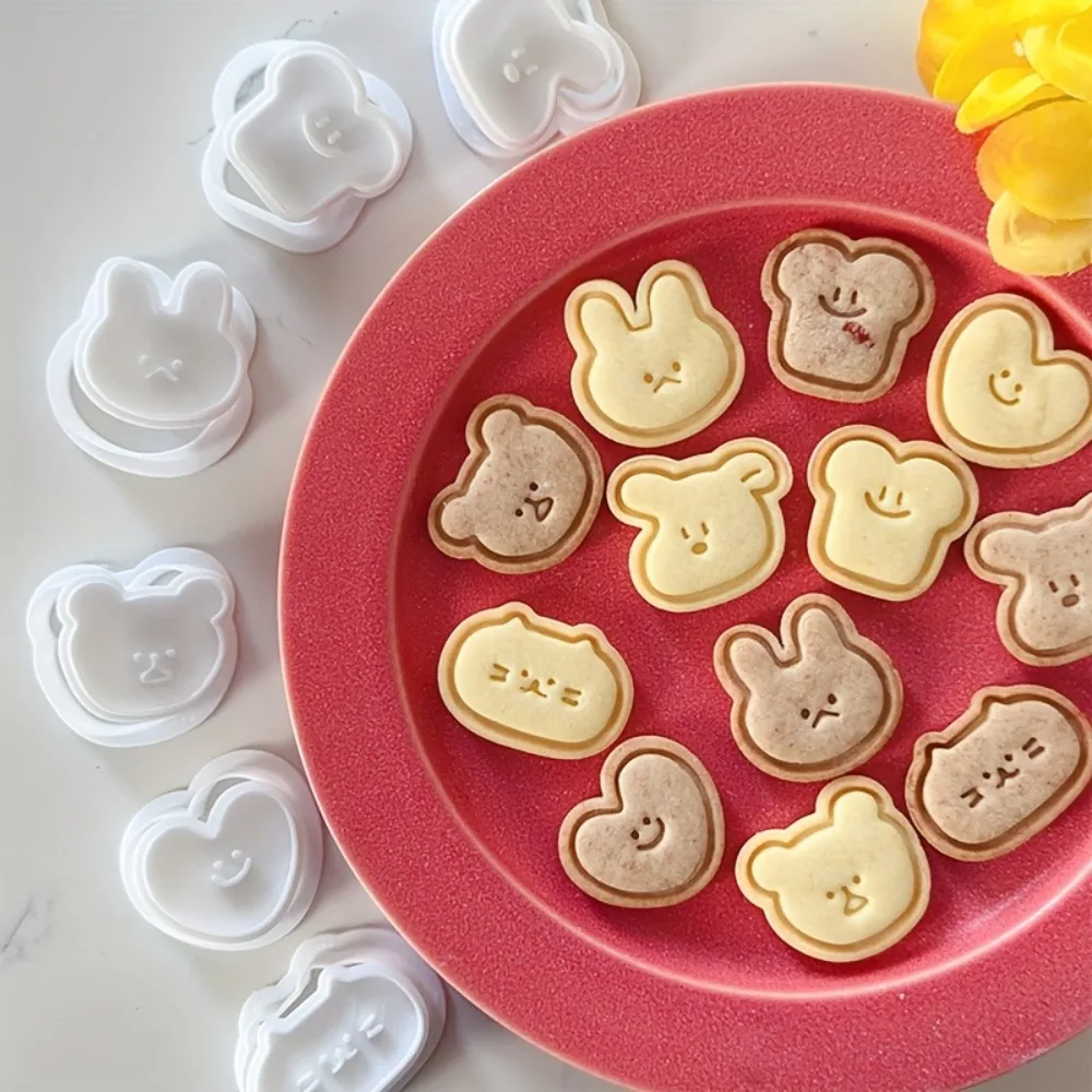 Set di 6 stampini per biscotti a forma di animali dei cartoni animati, mini orsetto, coniglio, gatto, toast e cuore, per dolci, fondente e panini al vapore