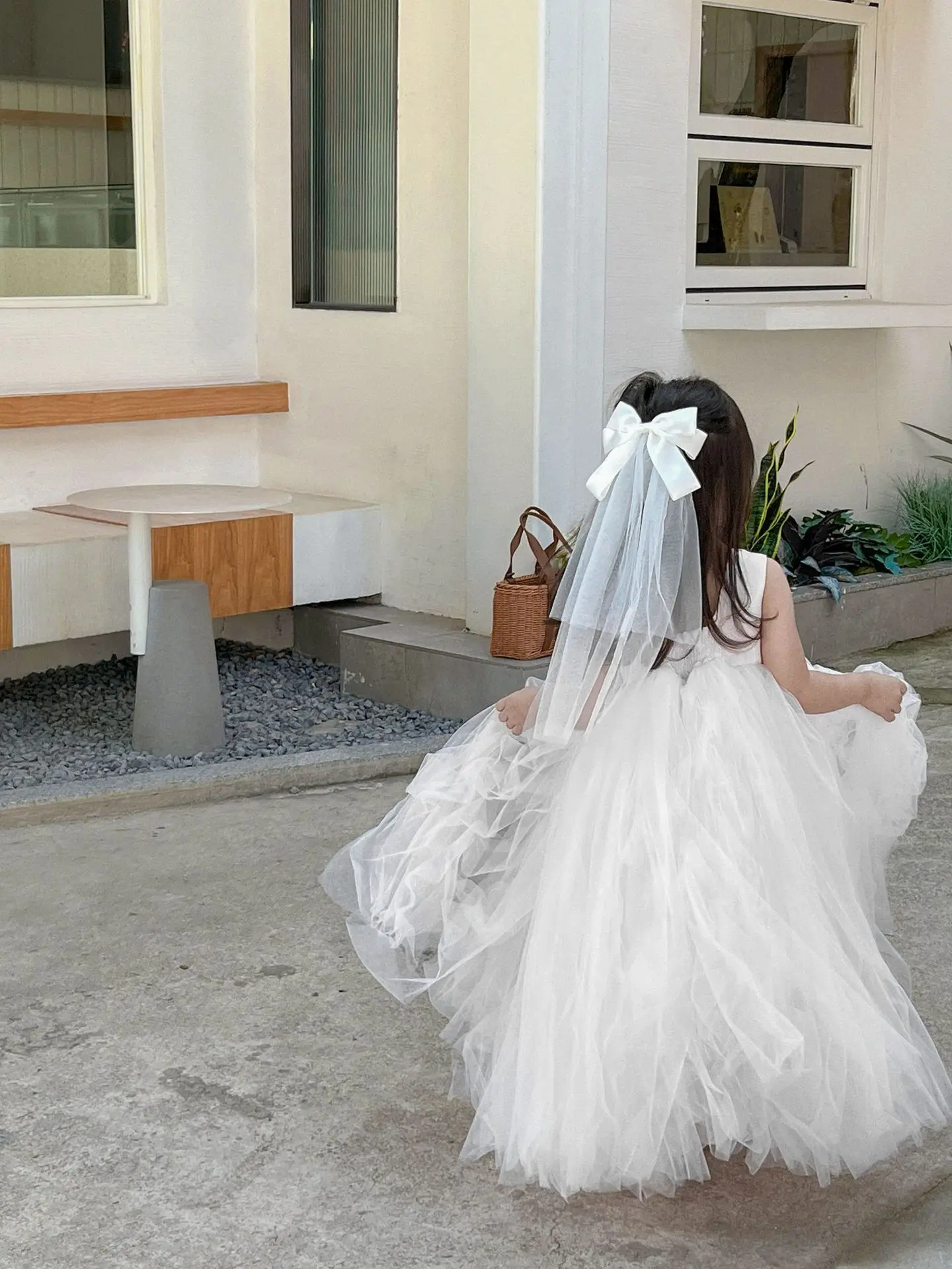 Vestidos de princesa para Ceremonia de primer cumpleaños, disfraces formales para niños, boda, flores, ropa blanca Linda