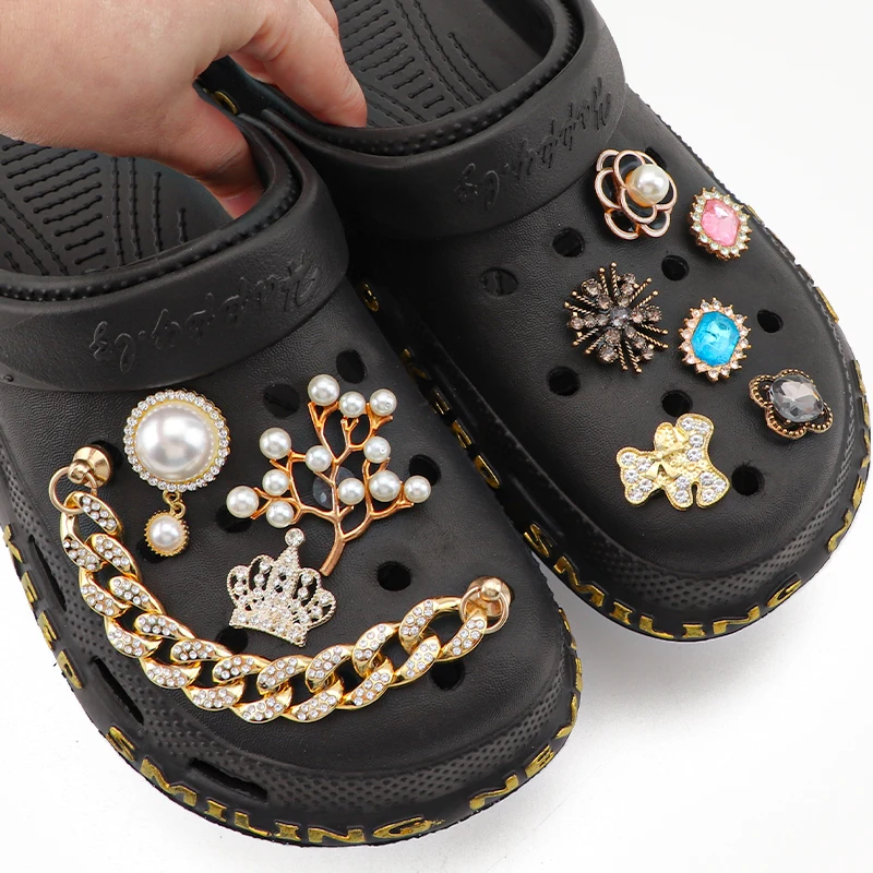 

Jewelry Shoe Charms Slippers Diamond Shoes Decorations Pearl Camellia Flower Acrylic Chain Pins Accessories for Girl