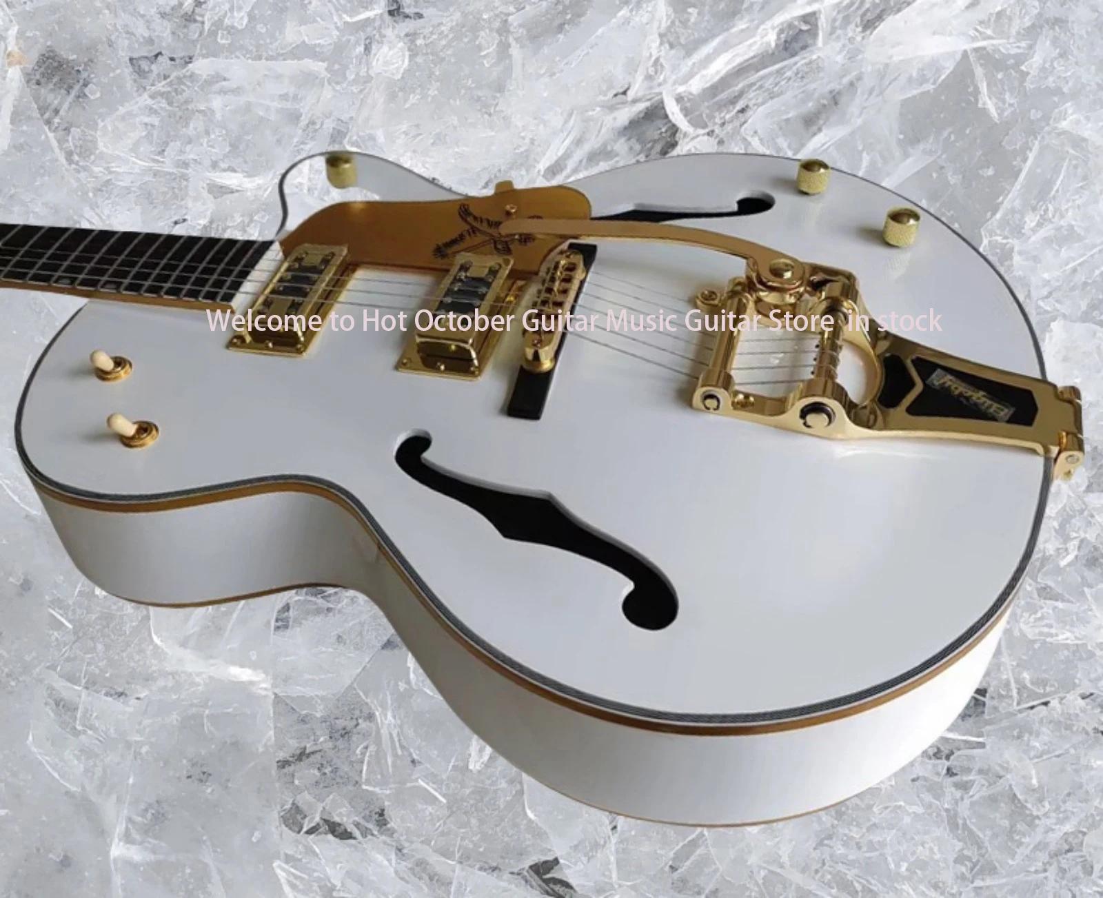 حار بيع نوعية جيدة الأبيض Fal-con شبه جوفاء الجسم الجاز الغيتار الكهربائي مع Bigs Tremolo الأبنوس الأصابع ، جودة عالية يمكن