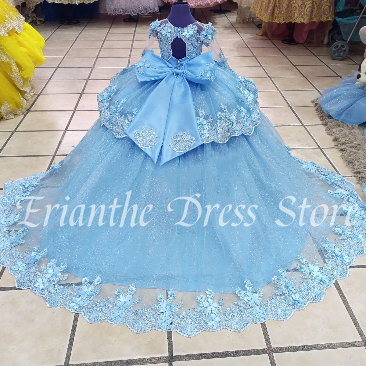 abito-da-ragazza-di-fiore-gonfio-in-tulle-elegante-blu-cielo-personalizzato-per-abiti-da-ballo-per-prima-comunione-per-feste-di-compleanno-per-bambini-con-applicazioni-in-pizzo-da-sposa
