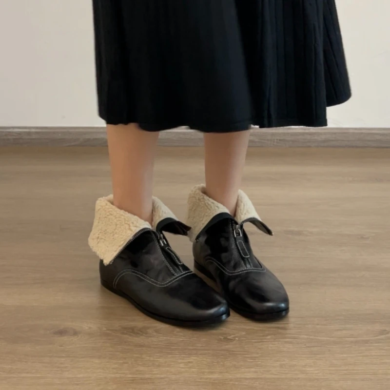 New Women's Winter Fashionable Frayed Edge Simple Solid Color Flat Boots Comfortable Women's Everyday Non-Slip Warm Ankle Boots