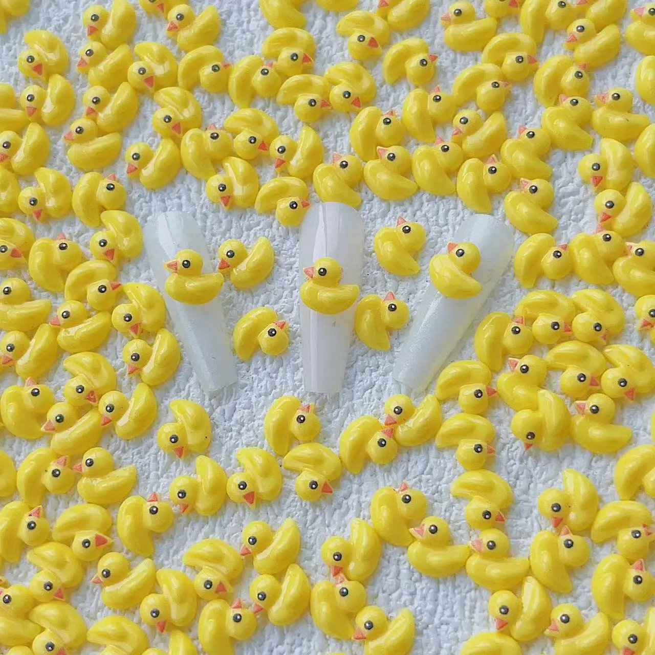 อุปกรณ์ตกแต่งเล็บรูปเป็ดเหลืองการ์ตูน 50 ชิ้น แบบเรซิ่น 3 มิติ สำหรับตกแต่งเล็บ DIY ดีไซน์ใหม่ อุปกรณ์ทำเล็บ