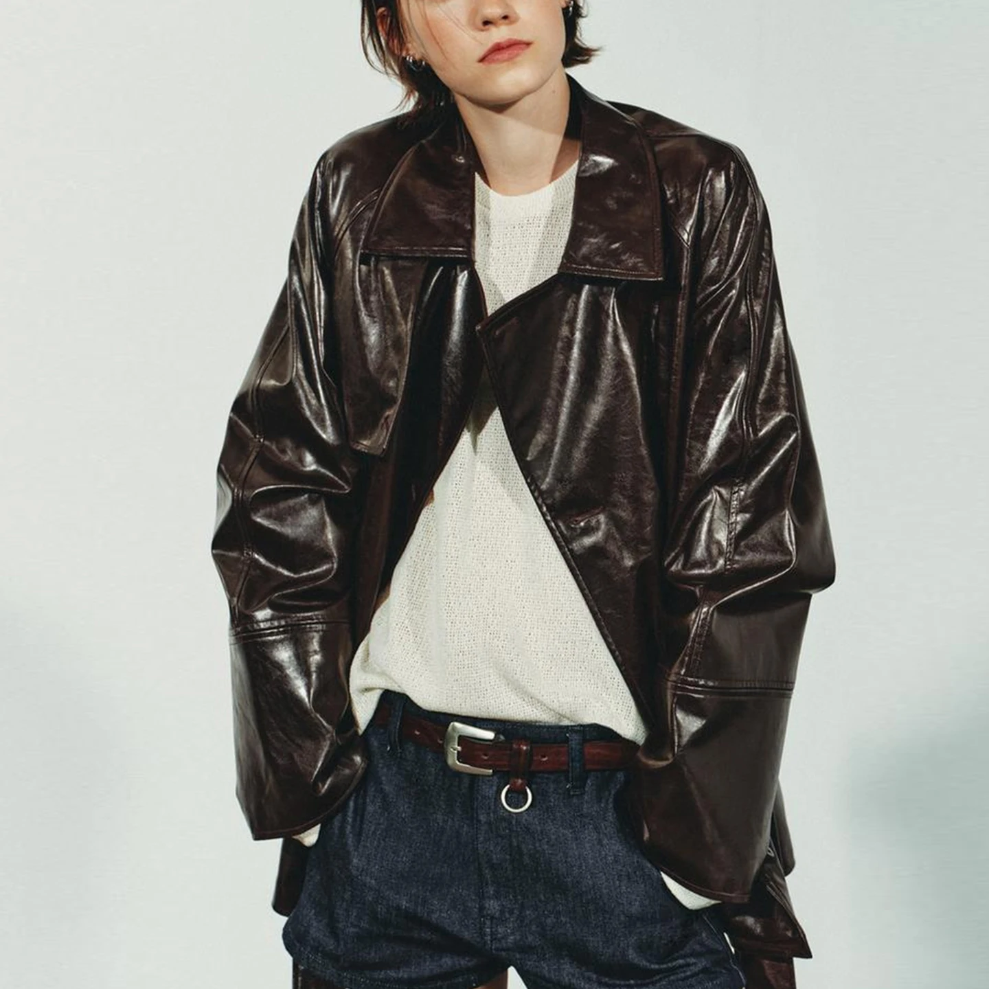 معطف جديد لخريف 2025 من Faion ort بطول الجلد Jaet للنساء ذو طابع شخصي طويل Sve بياقة مقلوبة Z للتنقل Sle