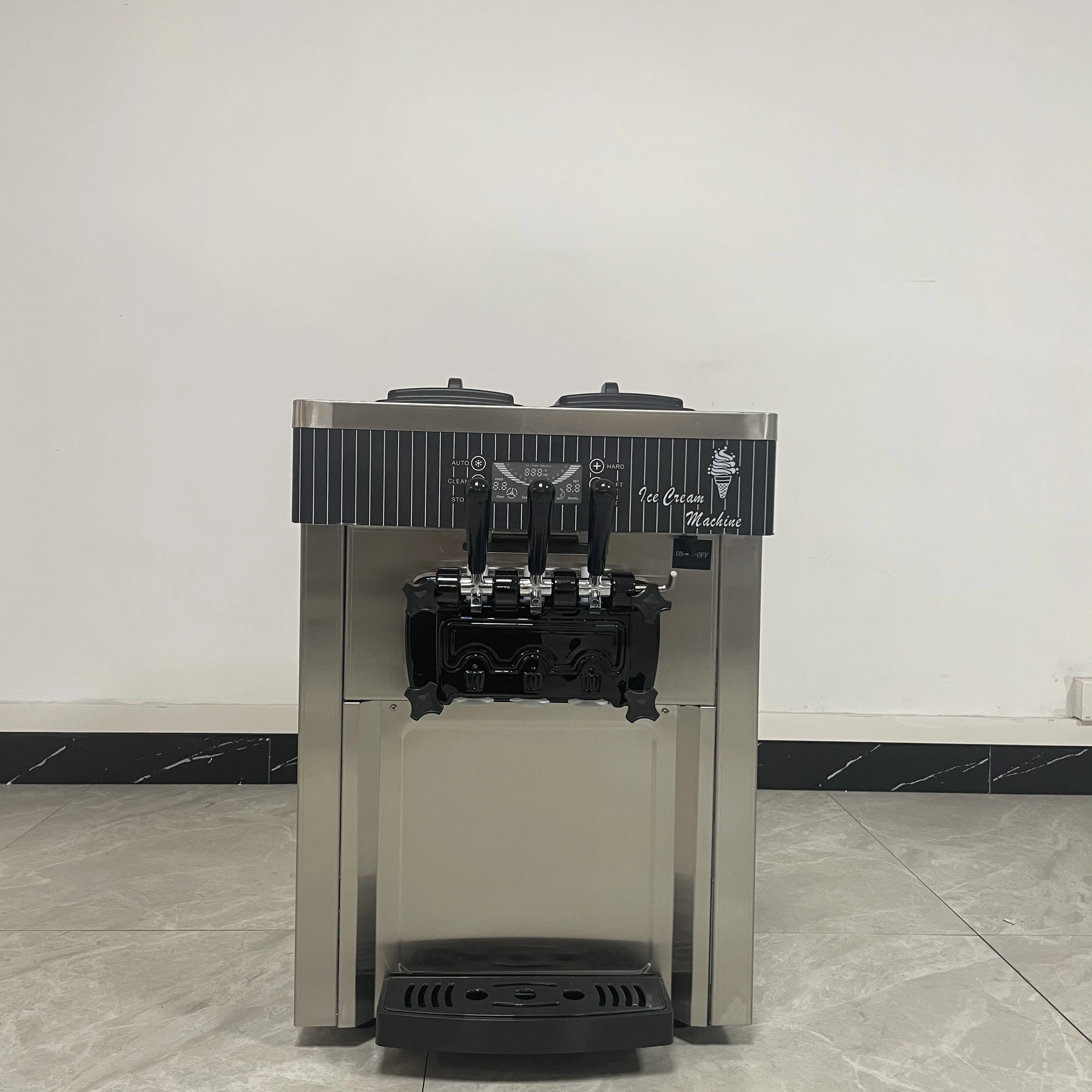Space-Saving 28L/H Tabletop Soft Serve Ice Cream Machine 3 Flavors Countertop Soft Ice Cream Maker for Cafe and Dessert Shop