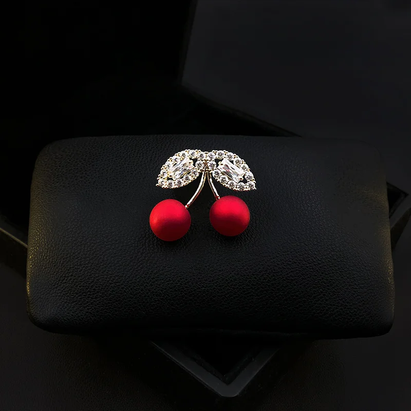 

Fashion Small Cherry Brooch High-End Women's Red Fruit Suit Neckline Pin Sweater Clothes Accessories Jewelry Wedding Gifts 1532