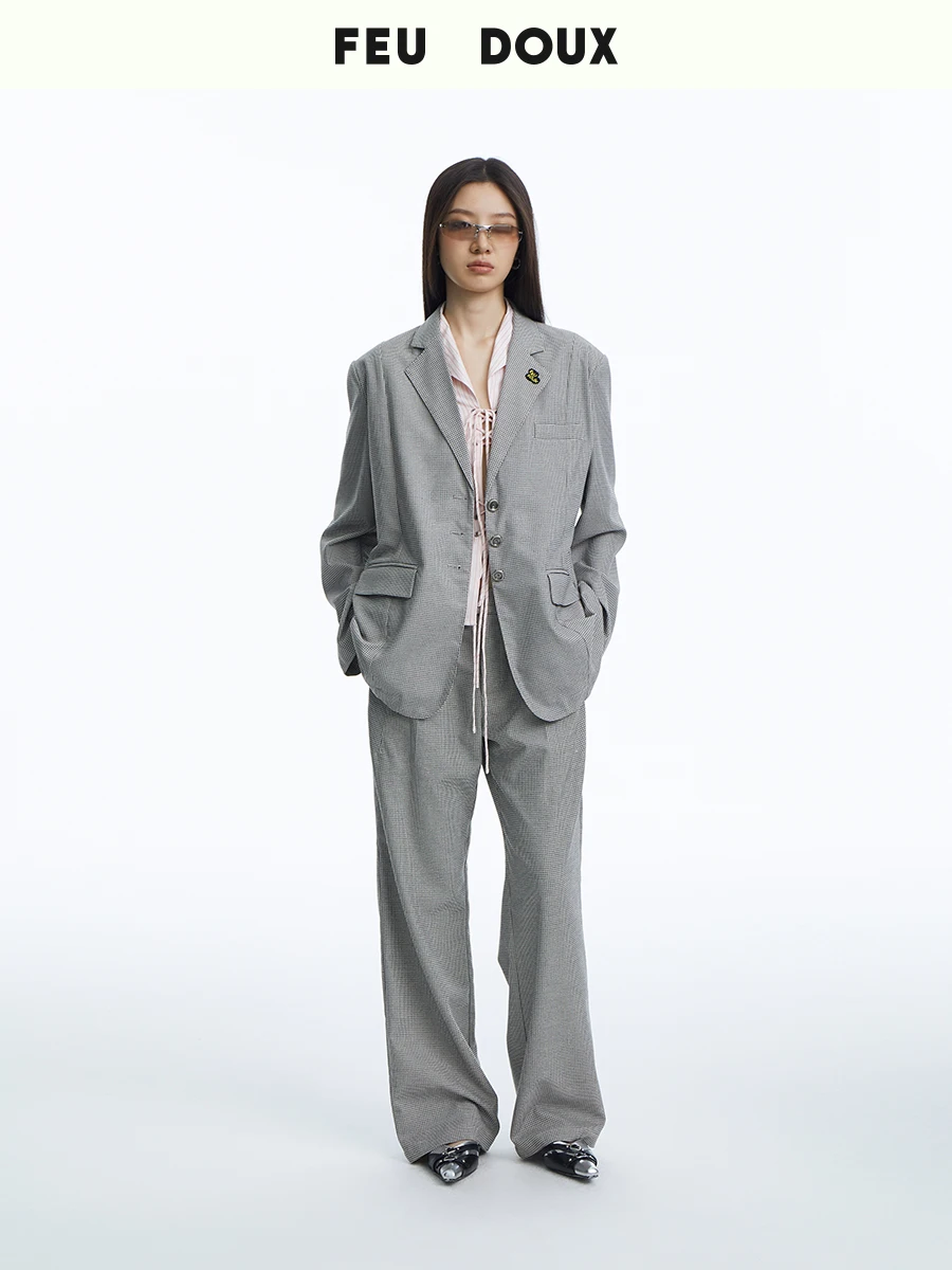 

Женский комплект Feu Doux в стиле ретро: брюки прямого кроя, длинные брюки на талии, полиэстер 73%, вискоза 24%, спандекс 3%, эластичное волокно