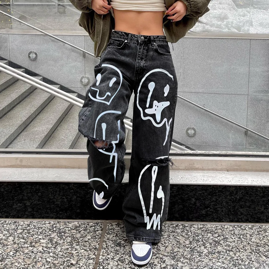 

Women's Jeanswomen's 2023 Autumn New Spicy Girls Street Fashion Personality Fun Stories Smiling Face Print Pattern Perforated Je