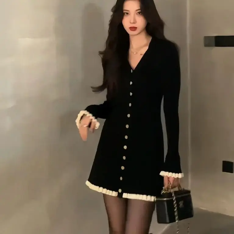 2024 Autumn New Black Elegant Polo Collar Dress Autumn French High-end Slim Fit Hip Wrapping Short Dress for Women