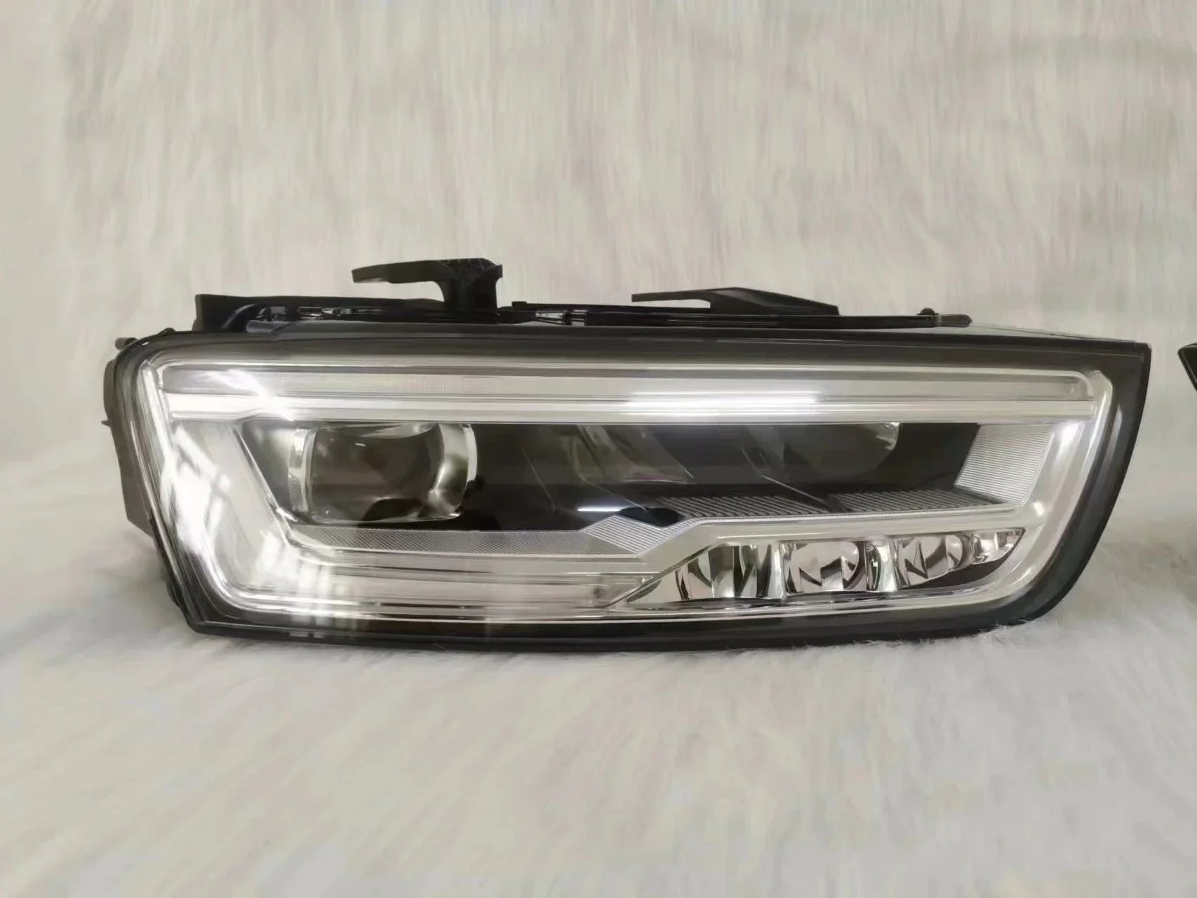 

For Audi Q3 2016-2020 Full LED High Configuration Headlamp Assembly