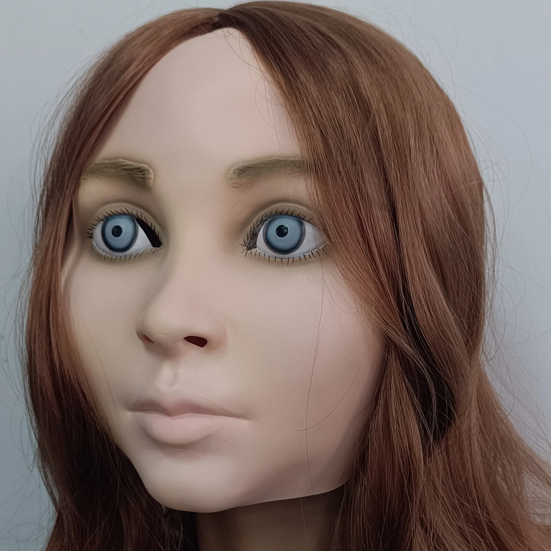 Realistische weibliche Latex-Vollkopfmaske mit Perücke, lebensechte Frauenmaske für Halloween, Cosplay-Party, Maskerade, Kostüm-Requisiten – Detail 1
