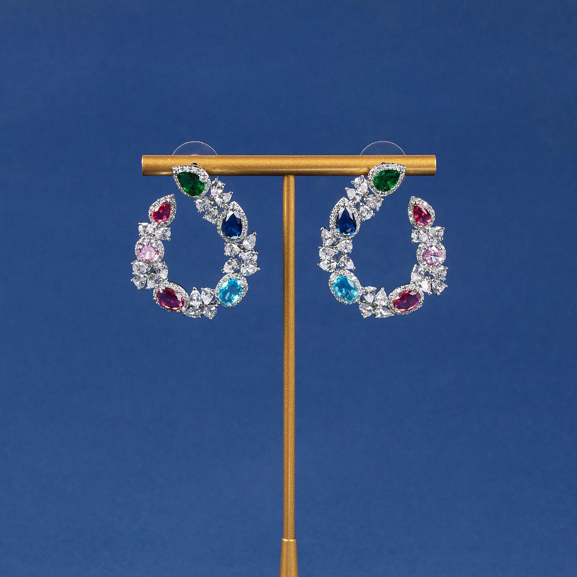 

Wind exaggerated luxury temperament versatile color zircon earrings fairy water drop banquet dress earrings 925 silver needles