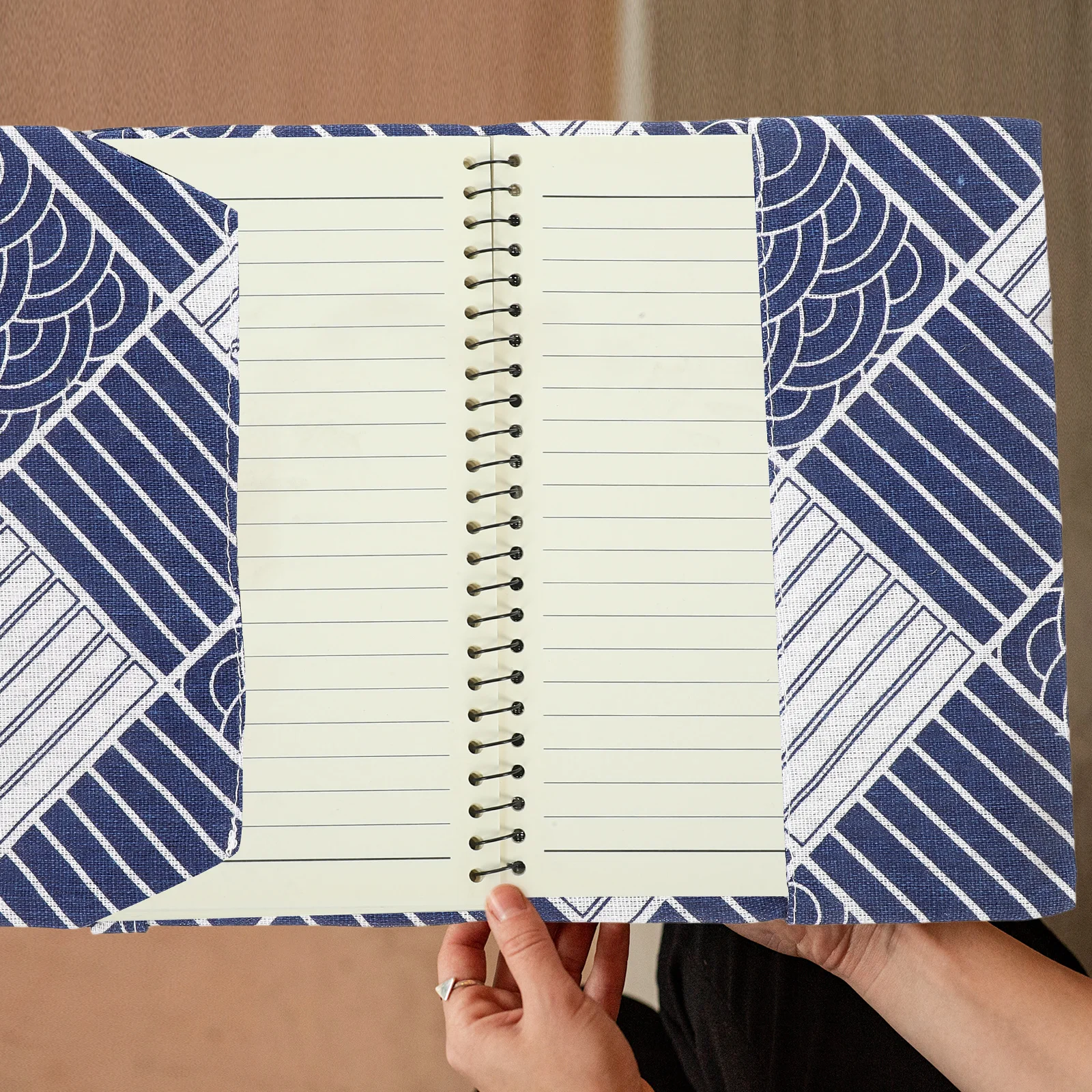 

Washable Book Cover Reusable Fabric Protector for Hardcover Books Wear-Resistant Foldable Book Sleeve Decoration for School