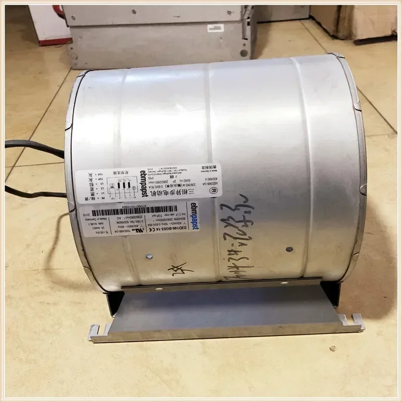 

D2D146-BG03-14 Schneider inverter ATV71-ATV61 series M2D068-GA fan fan