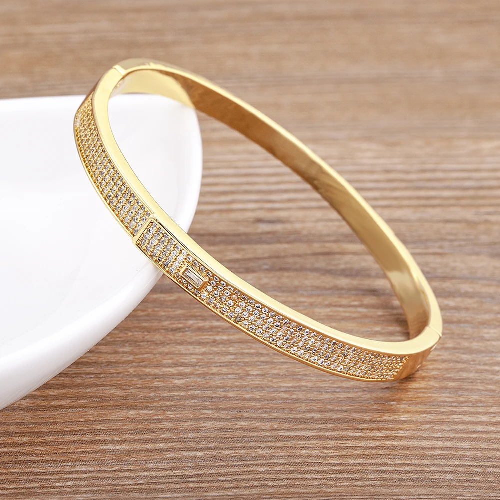 Nidin New Fashion Pave Shiny Crystal Zircon Charm Bangle Dla kobiet Kobieta Zaręczyny Ślub Impreza Biżuteria Akcesoria Prezent