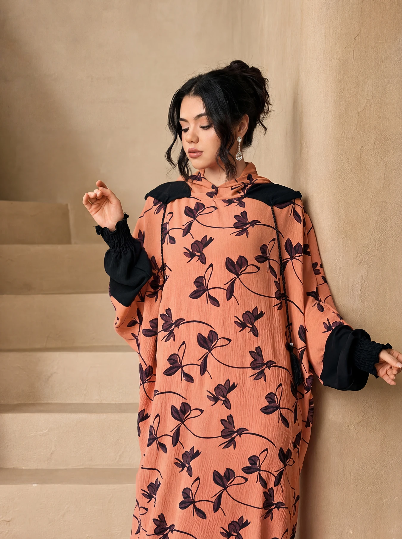 Vintage Floral Hood Abaya 3Pcs - đánh giá và giá Abaya Modest Wear