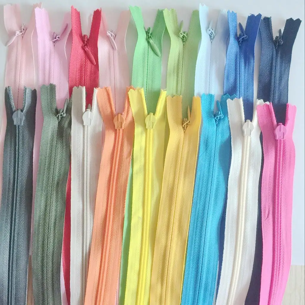 18Pcs 16 inch Nylon Zips Zippers Closed End Zippers for Sewing Clothes Bags Tailor Accessories, Random Color