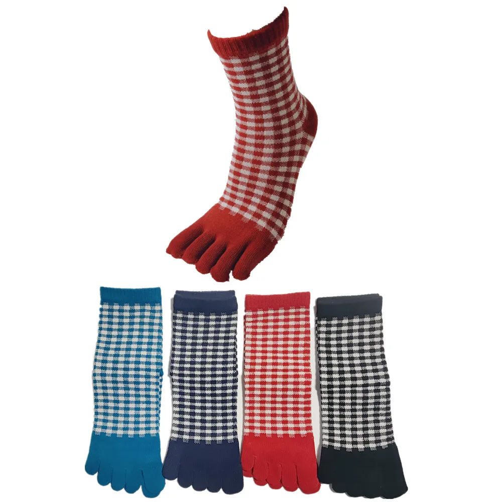 4 Pairs of Plaid Socks Ladies Comfortable Split Toe Socks Women Ankle 5 Finger Socks Set