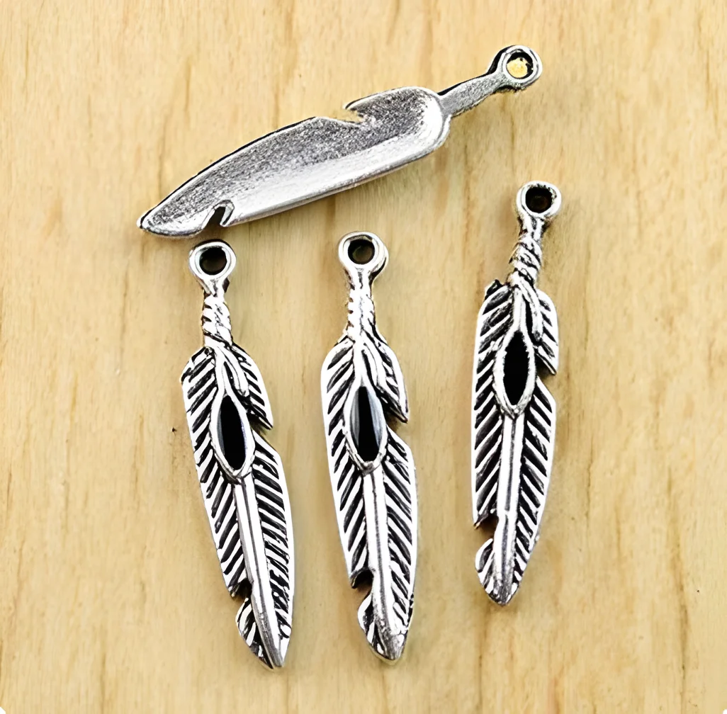 

50pcs 25*7mm Alloy matel feather pendants HWH0352