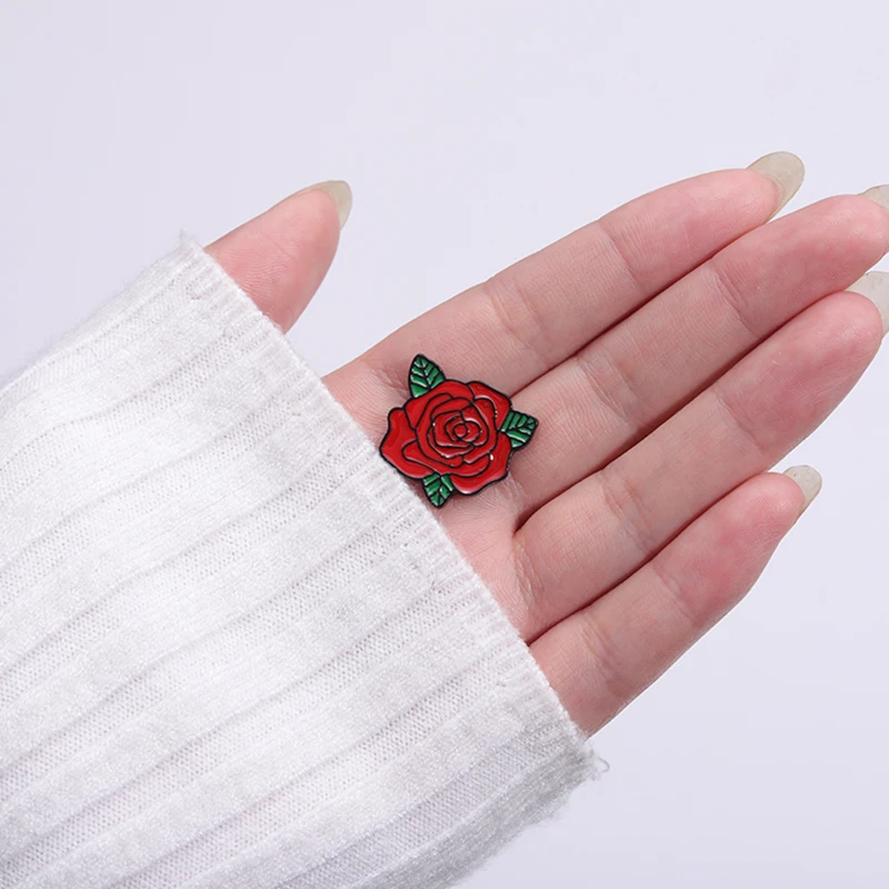 Alfileres de esmalte de rosa roja, broches de flores personalizados, insignias de solapa, joyería Floral de plantas, regalo para el día de la madre para niños y amigos