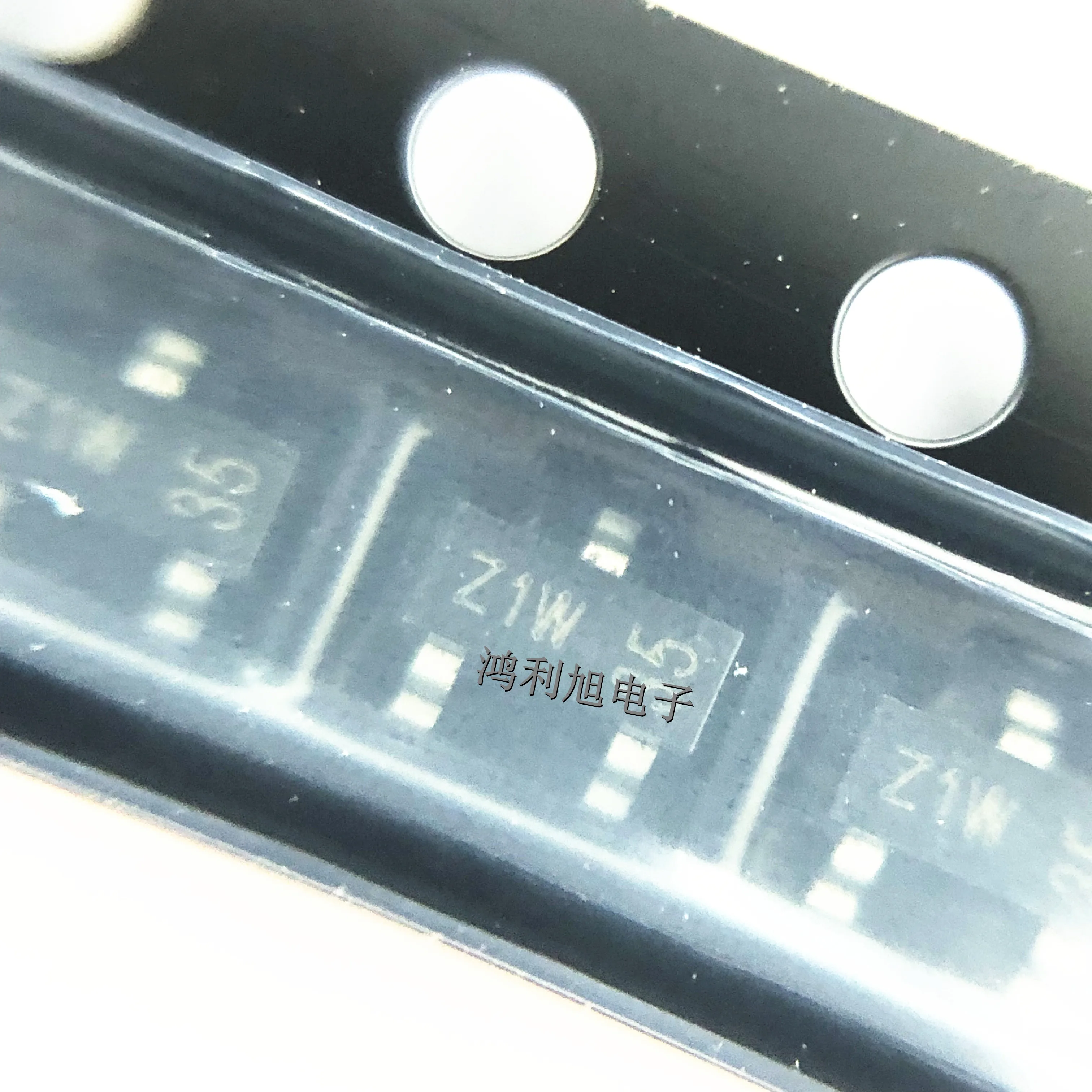50pcs/Lot BZX84-C4V7 SOT-23-3 MARKING;Z1W Diode Zener Single 4.7V 5% 250mW Automotive 3-Pin