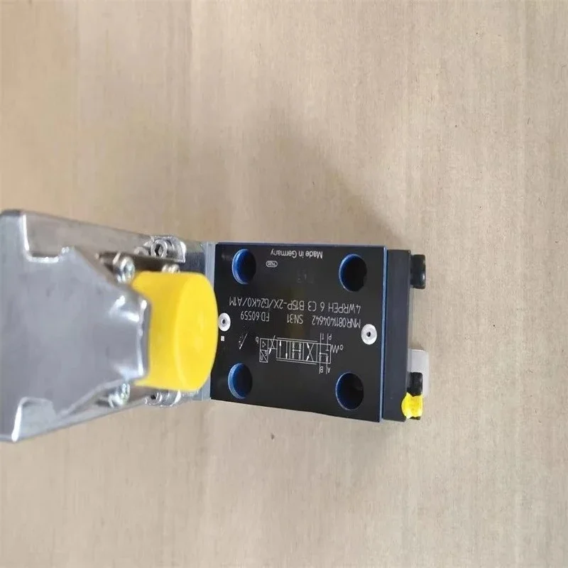 Лидер продаж, пропорциональный сервоклапан, ответный клапан 4WRPEH 6 C3 B15P-2X/G24K0/A1M 0811404642, заводской